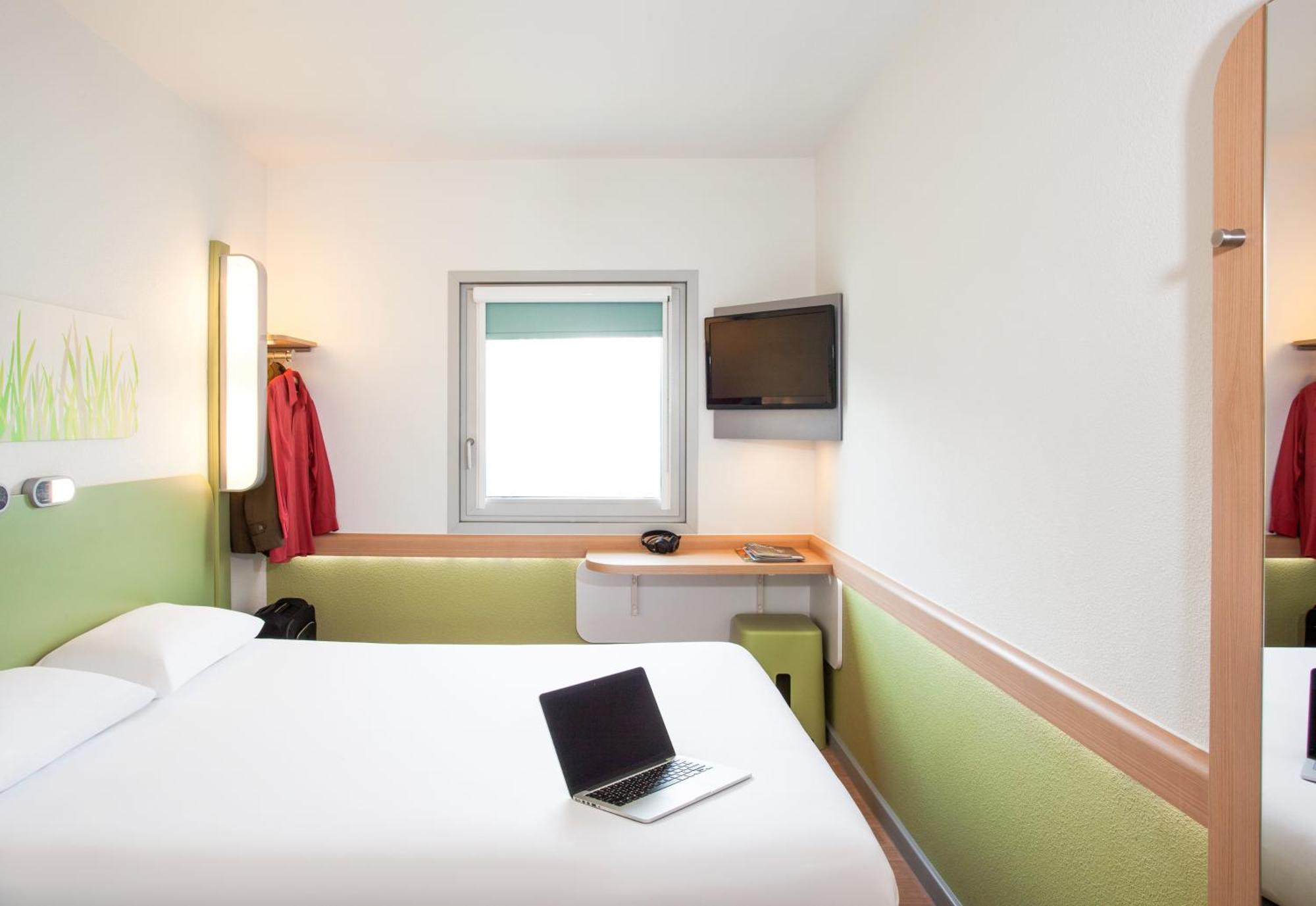 Ibis Budget Beaconsfield Eksteriør bilde